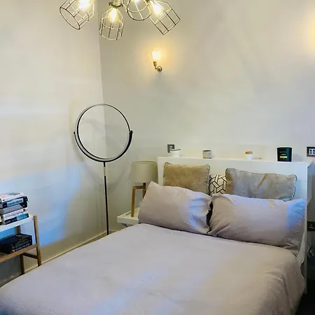 En-suite, Stylish Double Bedroom Homestay